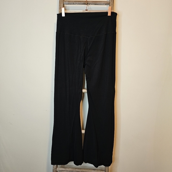 ⭐️40% Off⭐️ Aerie Offline Split Flare Leggings - Picture 2 of 7